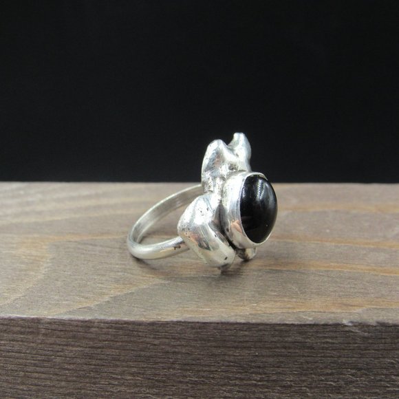 Size 6 Sterling Silver Abstract Design Black Stone Band Ring Vintage - Picture 2 of 8
